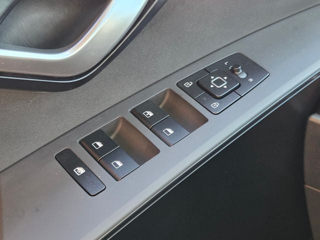 2025 Kia Niro LX