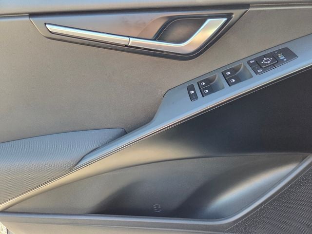 2025 Kia Niro LX
