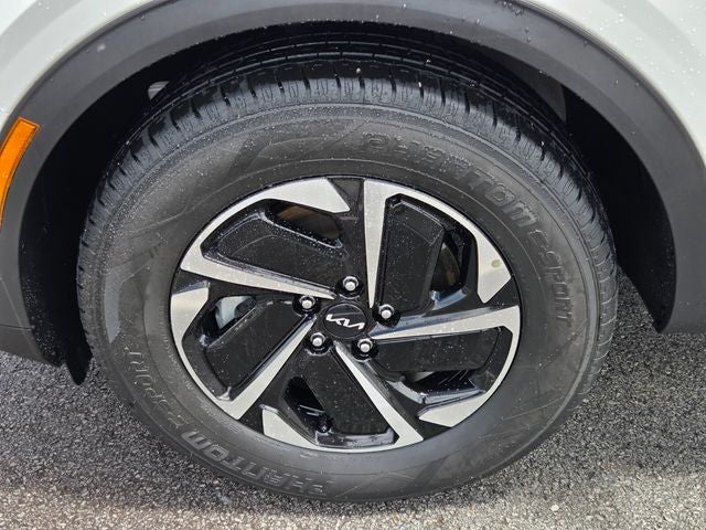 2025 Kia Sportage Hybrid LX