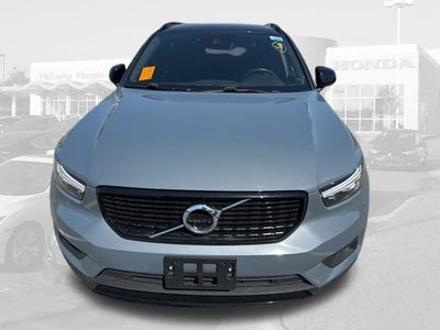 2020 Volvo XC40 R-Design