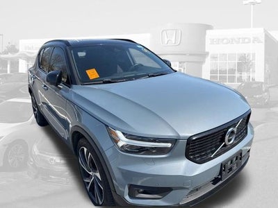 2020 Volvo XC40 R-Design
