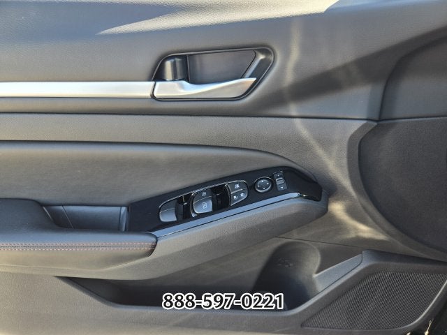 2025 Nissan Altima 2.5 SR