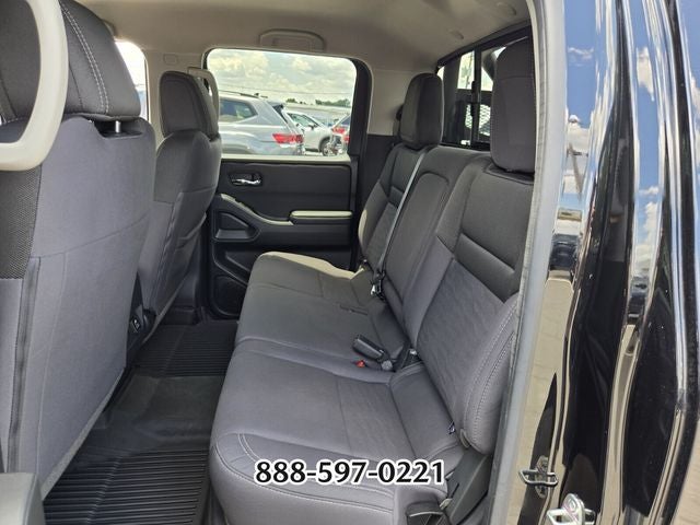 2024 Nissan Frontier SV