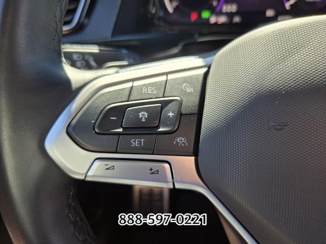 2024 Volkswagen Atlas Cross Sport 2.0T SEL R-Line