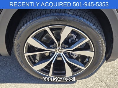 2026 Volkswagen Atlas Cross Sport SEL Premium R-Line