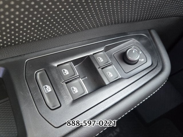 2026 Volkswagen Atlas Cross Sport SE w/Technology
