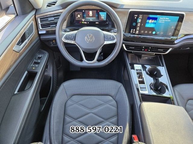 2025 Volkswagen Atlas 2.0T SE w/Technology