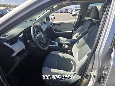 2020 Toyota RAV4 XLE