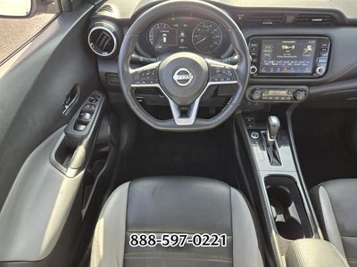 2022 Nissan Kicks SR