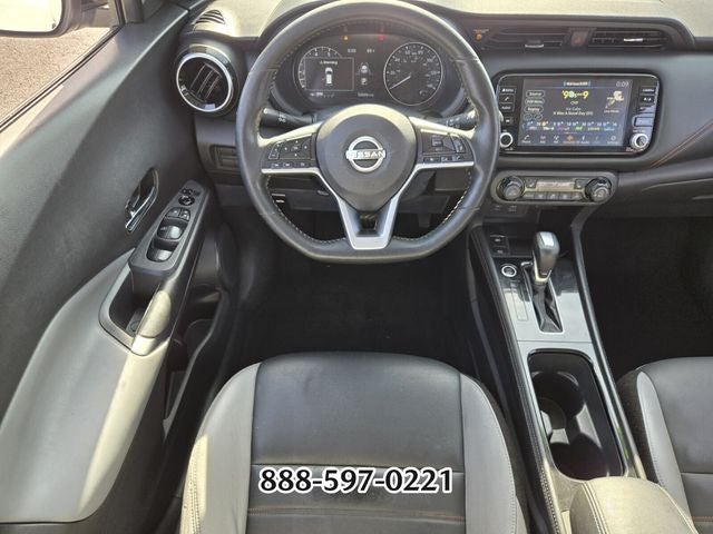 2022 Nissan Kicks SR