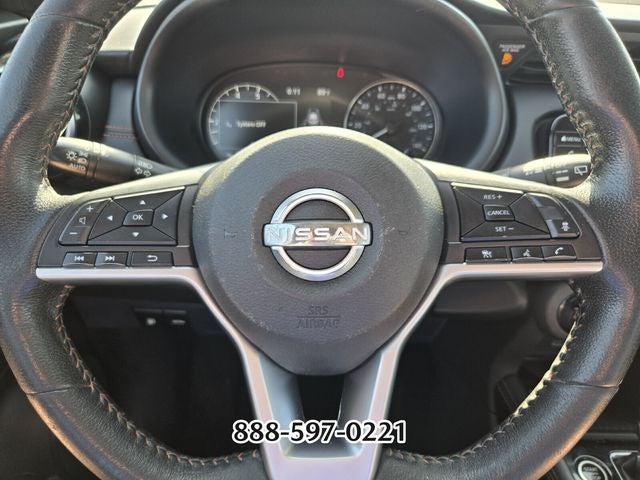 2022 Nissan Kicks SR