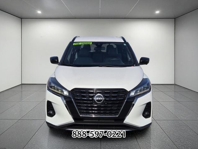 2022 Nissan Kicks SR