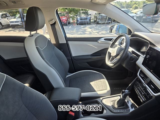 2025 Volkswagen Taos 1.5T SE