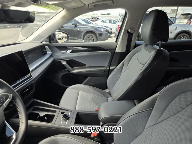 2025 Volkswagen Tiguan 2.0T SE