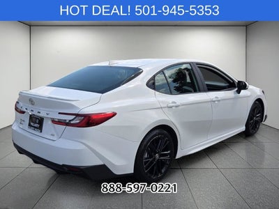 2025 Toyota Camry SE