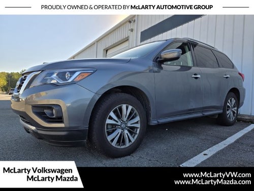2018 Nissan Pathfinder SV