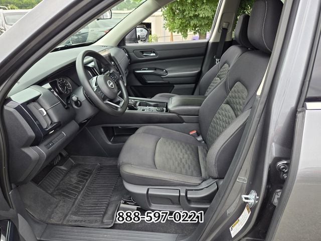 2022 Nissan Pathfinder S