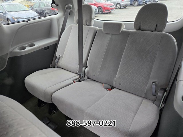 2018 Toyota Sienna L 7 Passenger