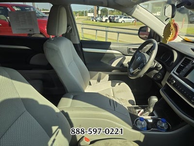 2019 Toyota Highlander LE