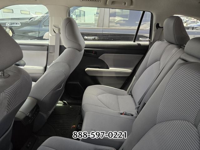 2021 Toyota Highlander LE