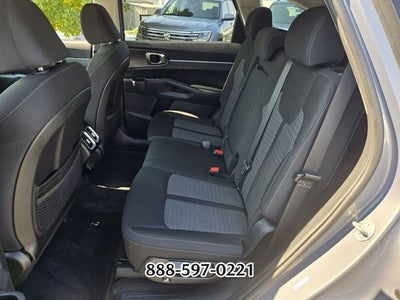 2023 Kia Sorento LX