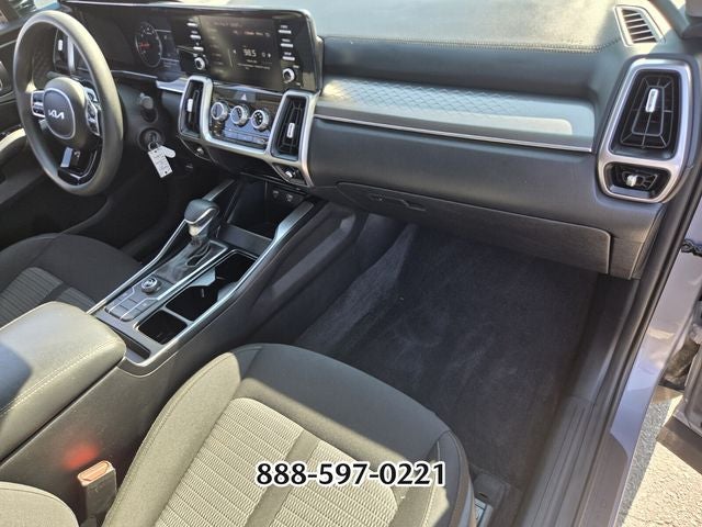 2023 Kia Sorento LX