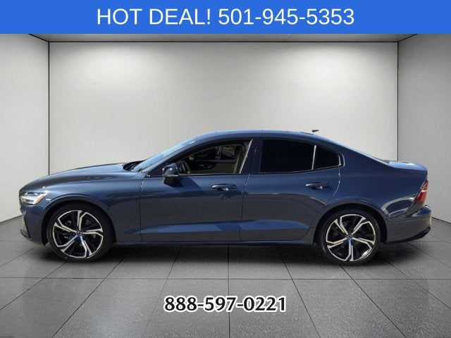 2024 Volvo S60 B5 Plus Dark Theme