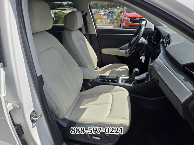 2021 Audi Q3 Premium quattro
