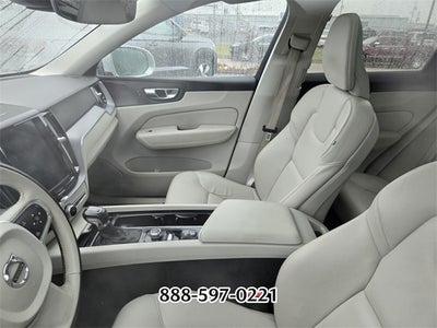 2020 Volvo XC60 T5 Momentum