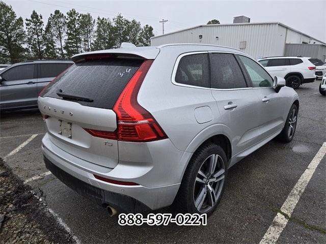 2020 Volvo XC60 T5 Momentum