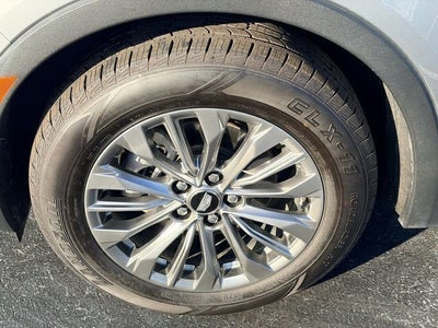 2024 Cadillac XT4 Premium Luxury