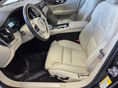 2022 Volvo S60 Recharge Plug-In Hybrid T8 Inscription