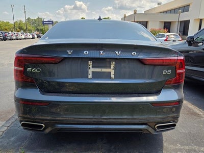 2022 Volvo S60 B5 Momentum