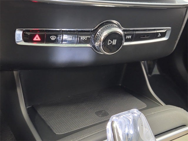 2025 Volvo XC90 B6 Plus 7-Seater 2025.5