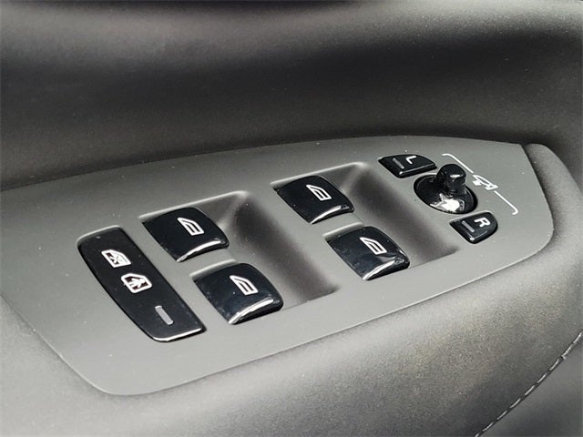 2025 Volvo XC90 B6 Plus 7-Seater 2025.5