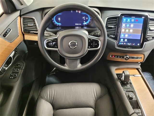 2025 Volvo XC90 B6 Plus 7-Seater