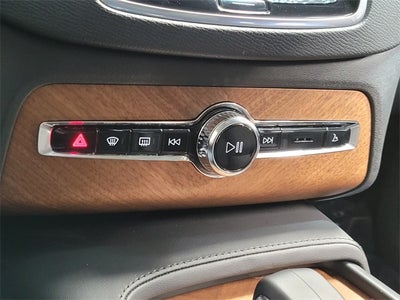 2025 Volvo XC90 B6 Plus 7-Seater