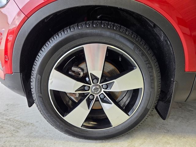 2019 Volvo XC40 Momentum