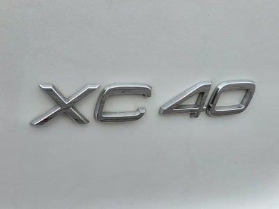 2021 Volvo XC40 R-Design