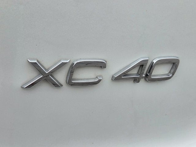 2021 Volvo XC40 R-Design