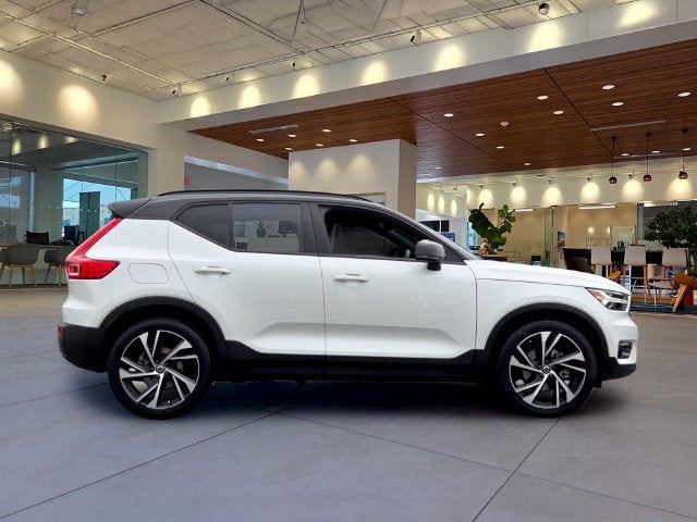 2021 Volvo XC40 R-Design