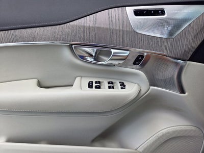 2022 Volvo XC90 T6 Inscription