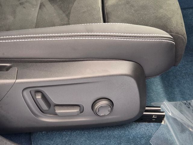 2023 Volvo C40 Recharge Pure Electric Twin Plus