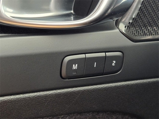 2023 Volvo XC40 Recharge Pure Electric Ultimate