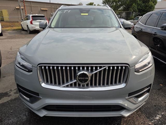 2025 Volvo XC90 Plug-In Hybrid T8 Ultra 7 Passenger