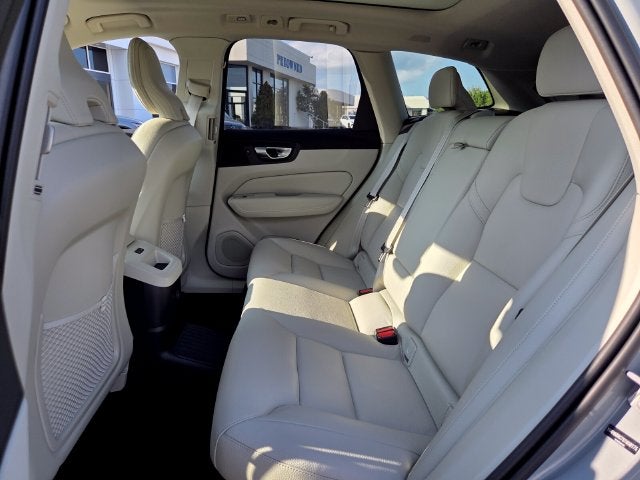 2025 Volvo XC60 Plug-In Hybrid T8 Plus