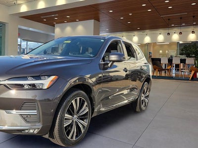 2023 Volvo XC60 B5 Plus Bright Theme
