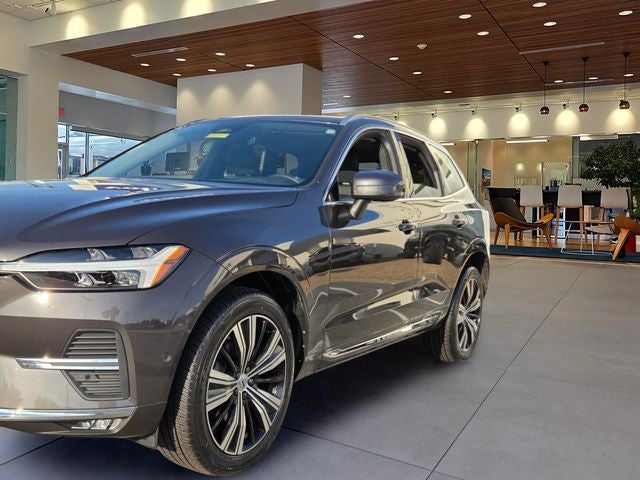 2023 Volvo XC60 B5 Plus Bright Theme