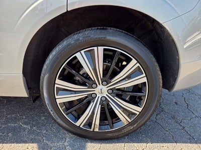 2023 Volvo XC60 B5 Ultimate Bright Theme