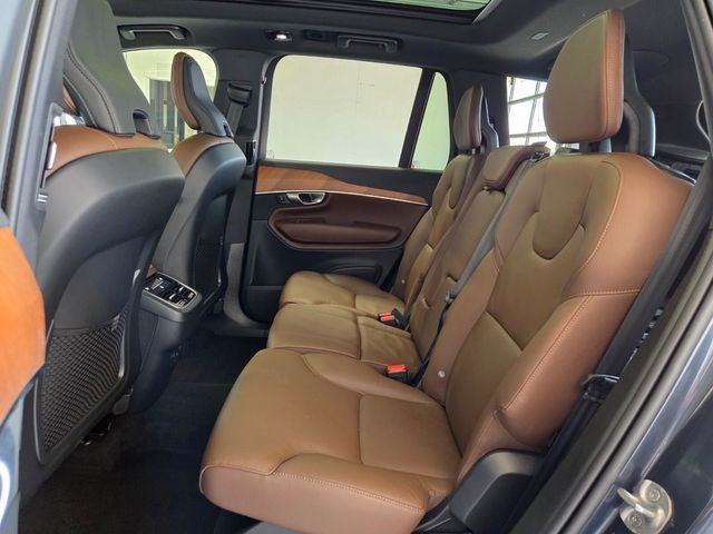 2024 Volvo XC90 B5 Plus
